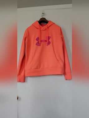 Size Large Under Armour Coral Orange Pullover Hoodie